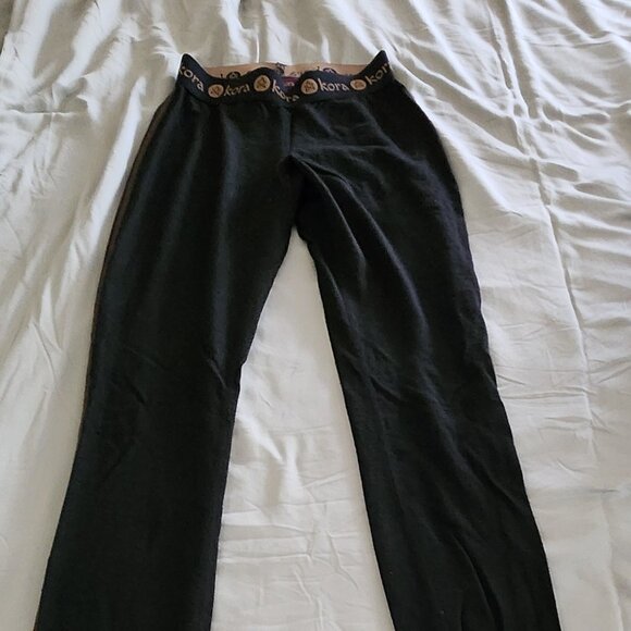 Kora Baselayer - Picture 1 of 2